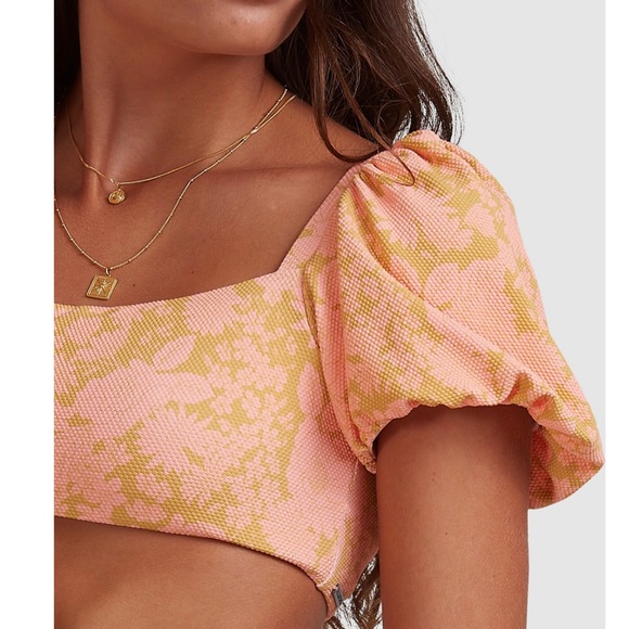 Billabong Puffed Sleeve Cropped Bikini Top - Picture 10 of 10